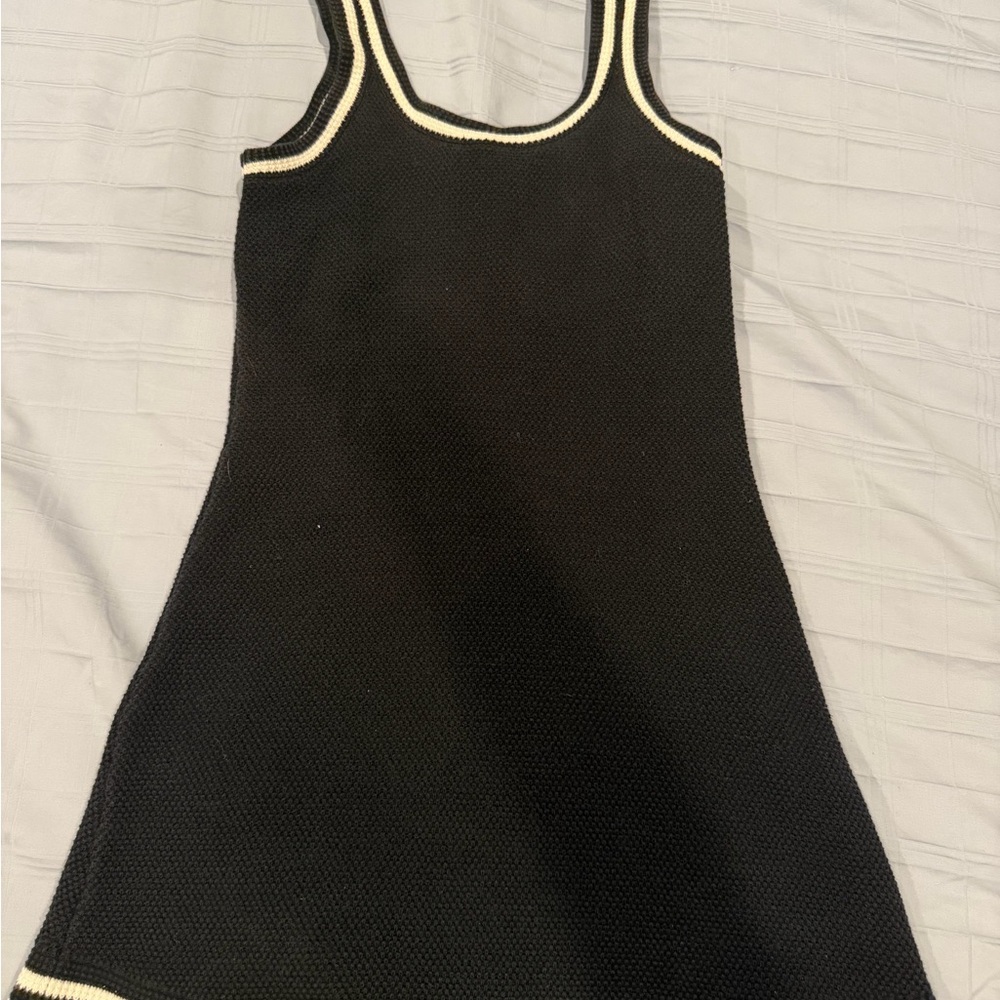 ALO Yoga Black Mini Tank Dress with White Trim - Picture 5 of 6